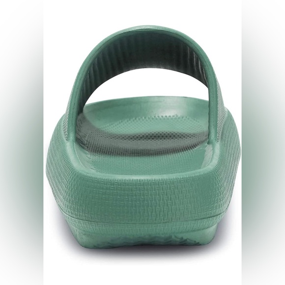 UNISEX Cloud Slides for Women Men Pillow Slippers Thick Sole Indoor and Outdoor - Picture 6 of 6